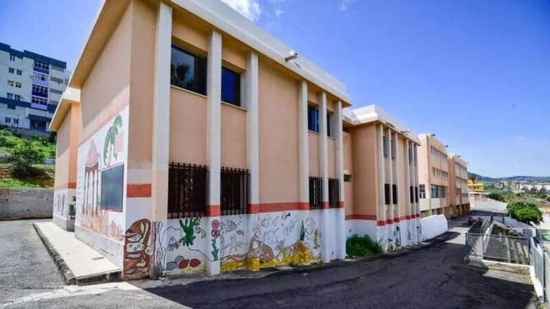 Instalaciones del CEIP Montiano Placeres (Foto Arcadio Suárez/C7)